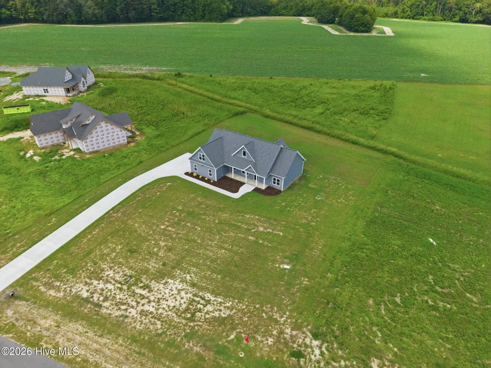 2756 Covent Drive Farmville, NC 27828