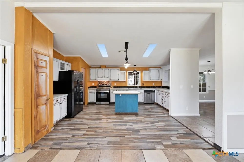 357 Dallas Street Bandera, TX 78003