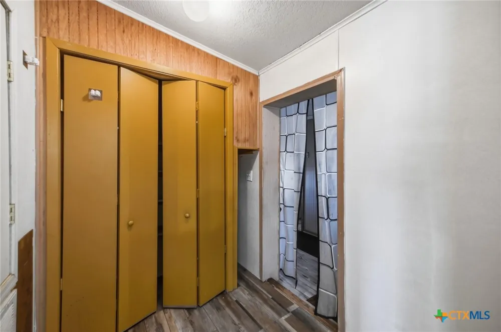 357 Dallas Street Bandera, TX 78003
