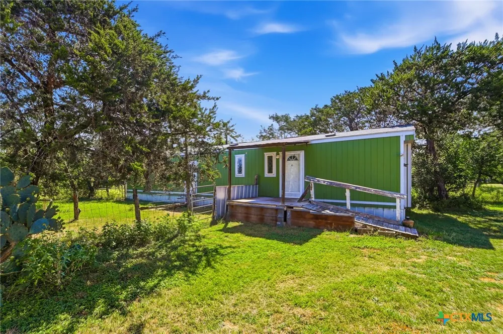 357 Dallas Street Bandera, TX 78003