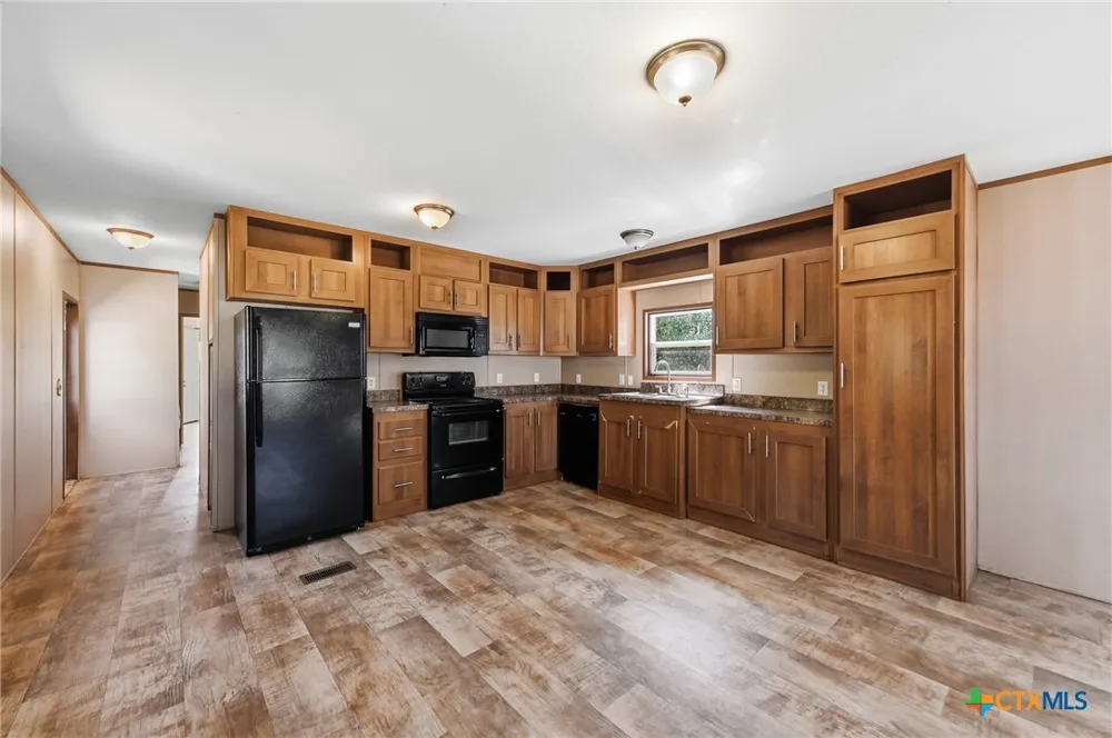 357 Dallas Street Bandera, TX 78003