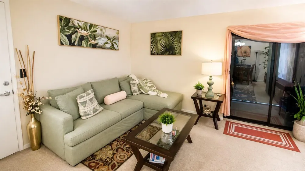9690 S BELFORT CIRCLE #215 Tamarac, FL 33321