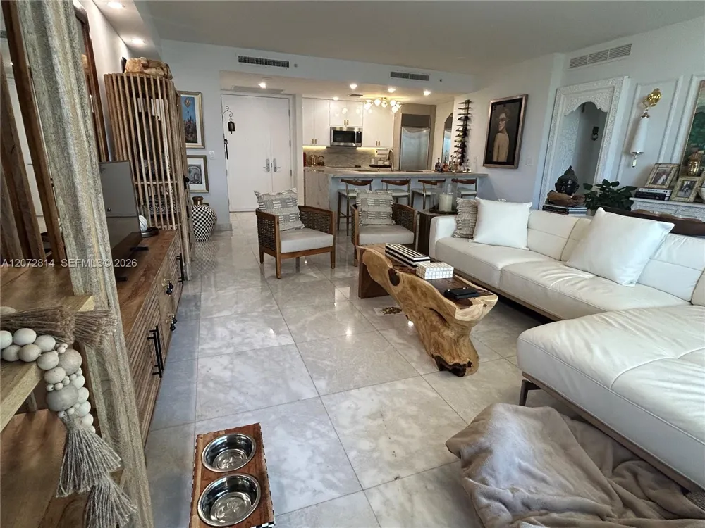 901 Brickell Key Blvd #702 Miami, FL 33131
