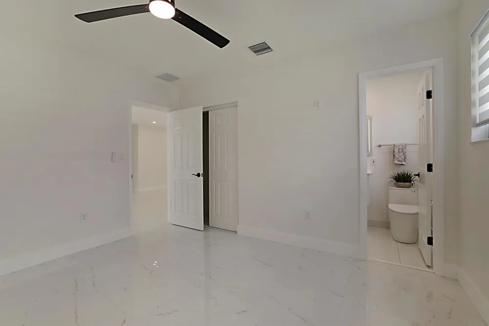 421 FONTANA DRIVE Palm Springs, FL 33461