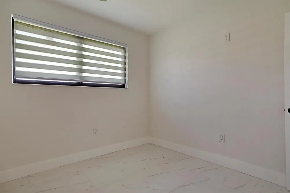 421 FONTANA DRIVE Palm Springs, FL 33461