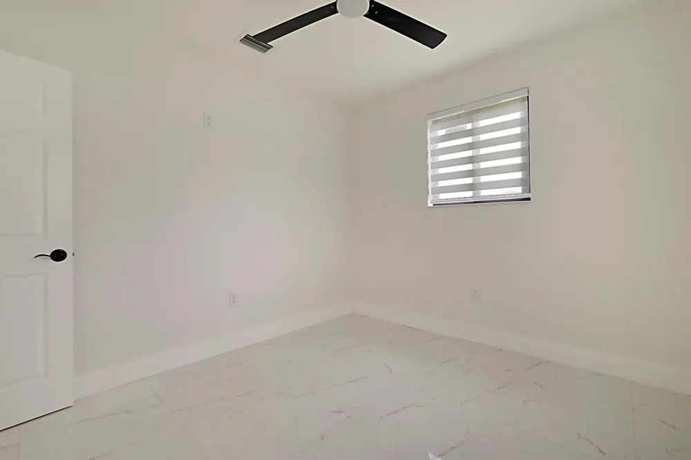 421 FONTANA DRIVE Palm Springs, FL 33461