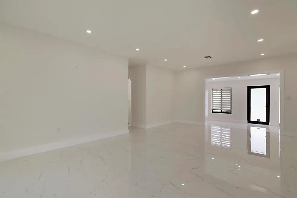 421 FONTANA DRIVE Palm Springs, FL 33461