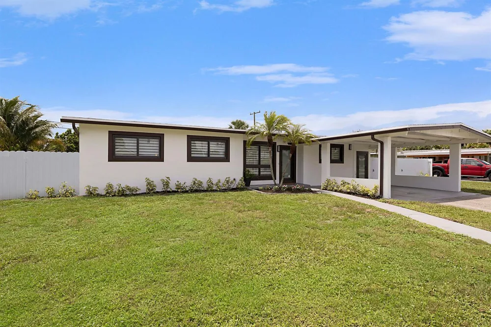 421 FONTANA DRIVE Palm Springs, FL 33461