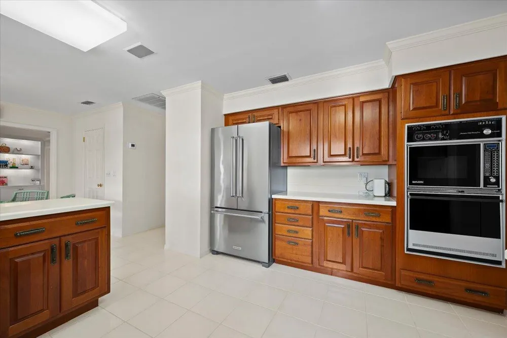 1000 Country Club Drive North Palm Beach, FL 33408