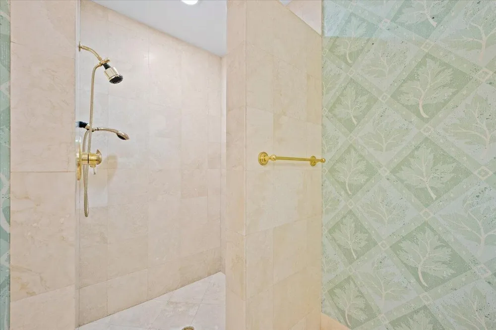 1000 Country Club Drive North Palm Beach, FL 33408