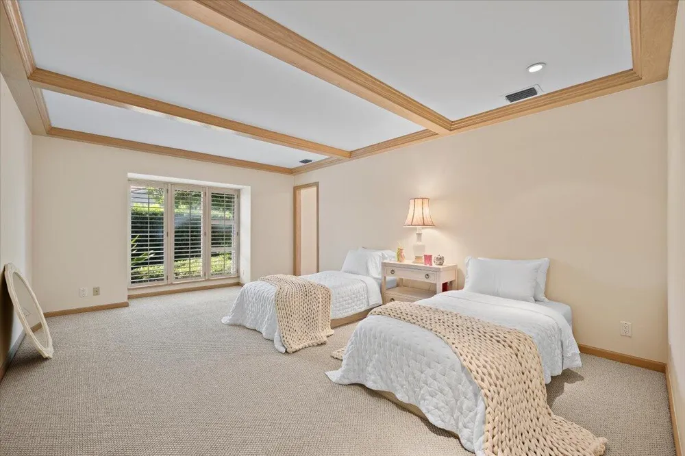 1000 Country Club Drive North Palm Beach, FL 33408