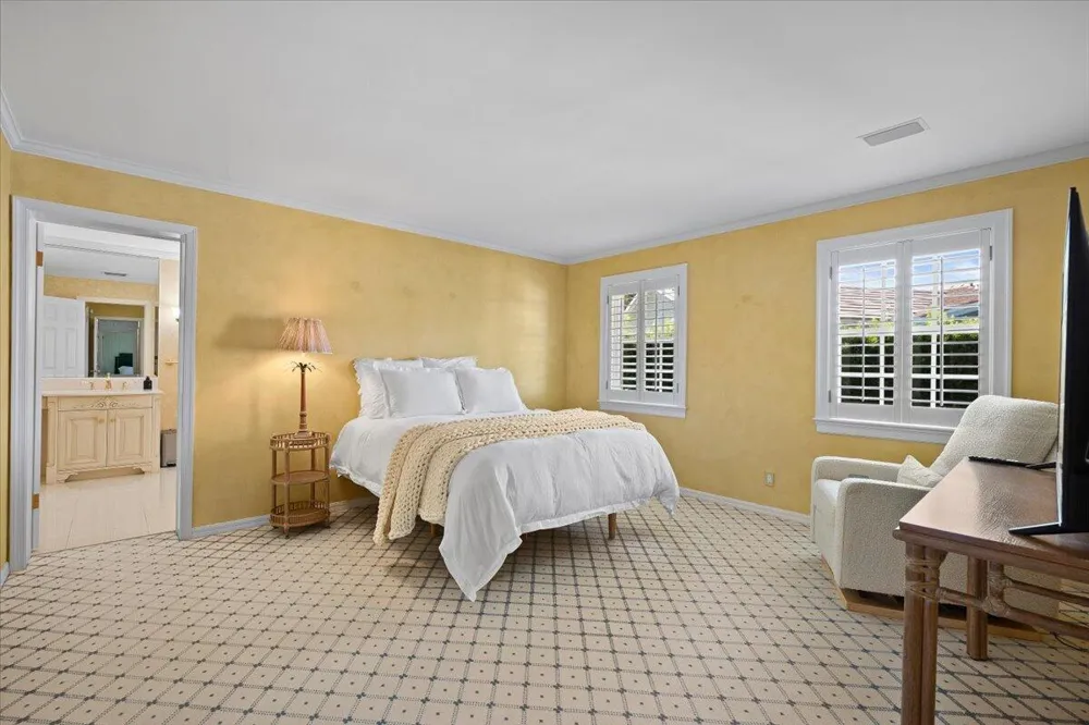 1000 Country Club Drive North Palm Beach, FL 33408