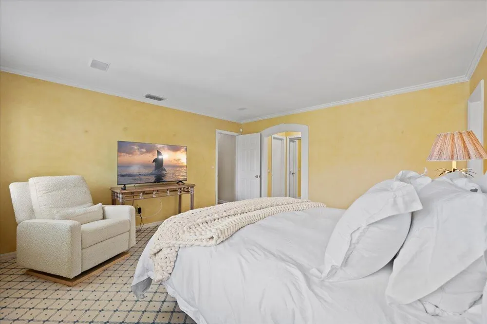 1000 Country Club Drive North Palm Beach, FL 33408