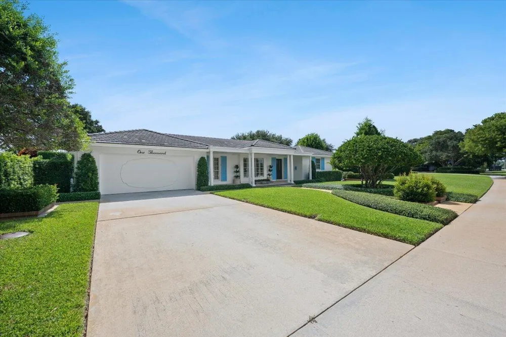 1000 Country Club Drive North Palm Beach, FL 33408