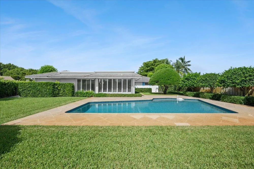 1000 Country Club Drive North Palm Beach, FL 33408