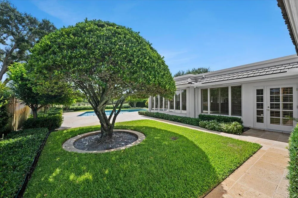1000 Country Club Drive North Palm Beach, FL 33408