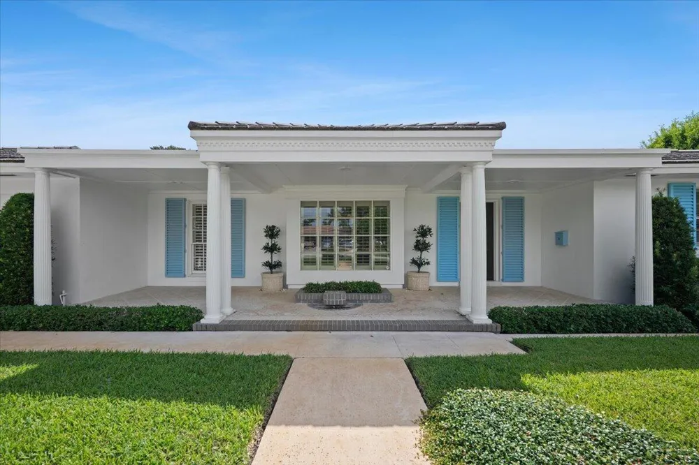 1000 Country Club Drive North Palm Beach, FL 33408