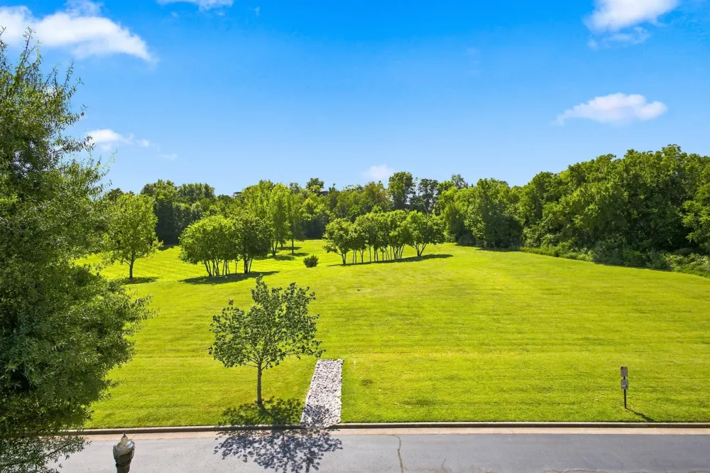 3201 Aspen Grove Dr #H7 Franklin, TN 37067