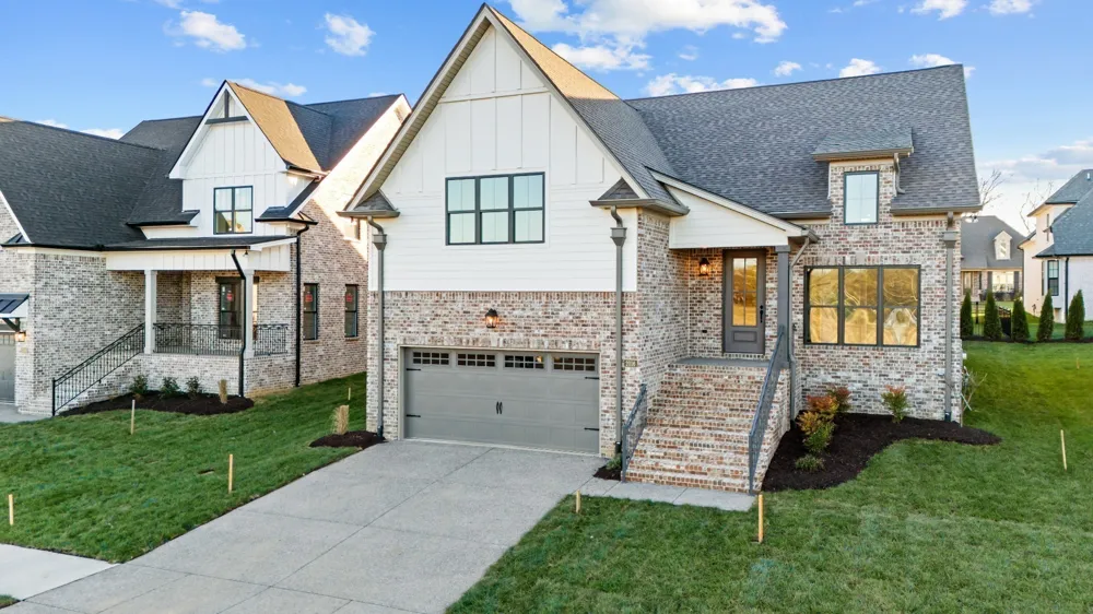 2016 WT Chandler Blvd #83 Gallatin, TN 37066