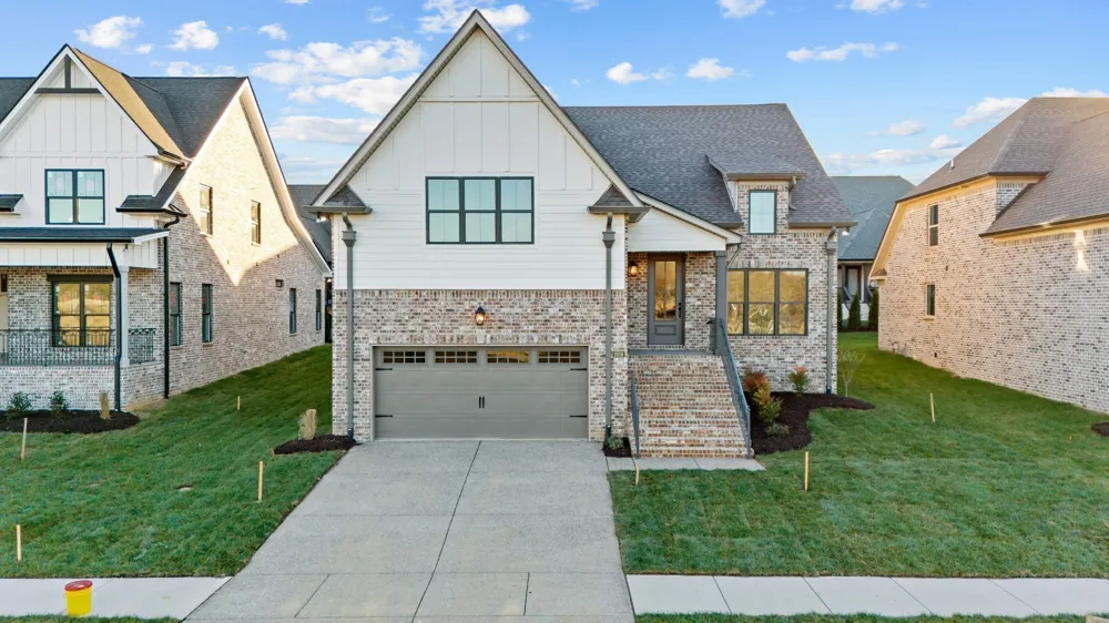 2016 WT Chandler Blvd #83 Gallatin, TN 37066
