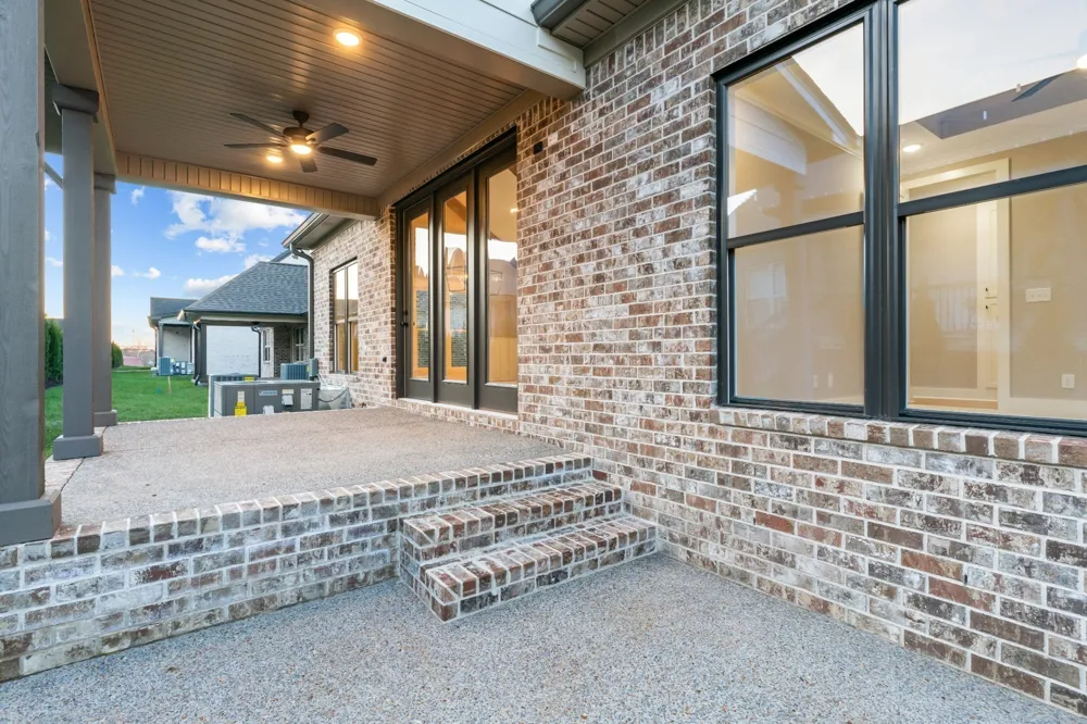 2016 WT Chandler Blvd #83 Gallatin, TN 37066