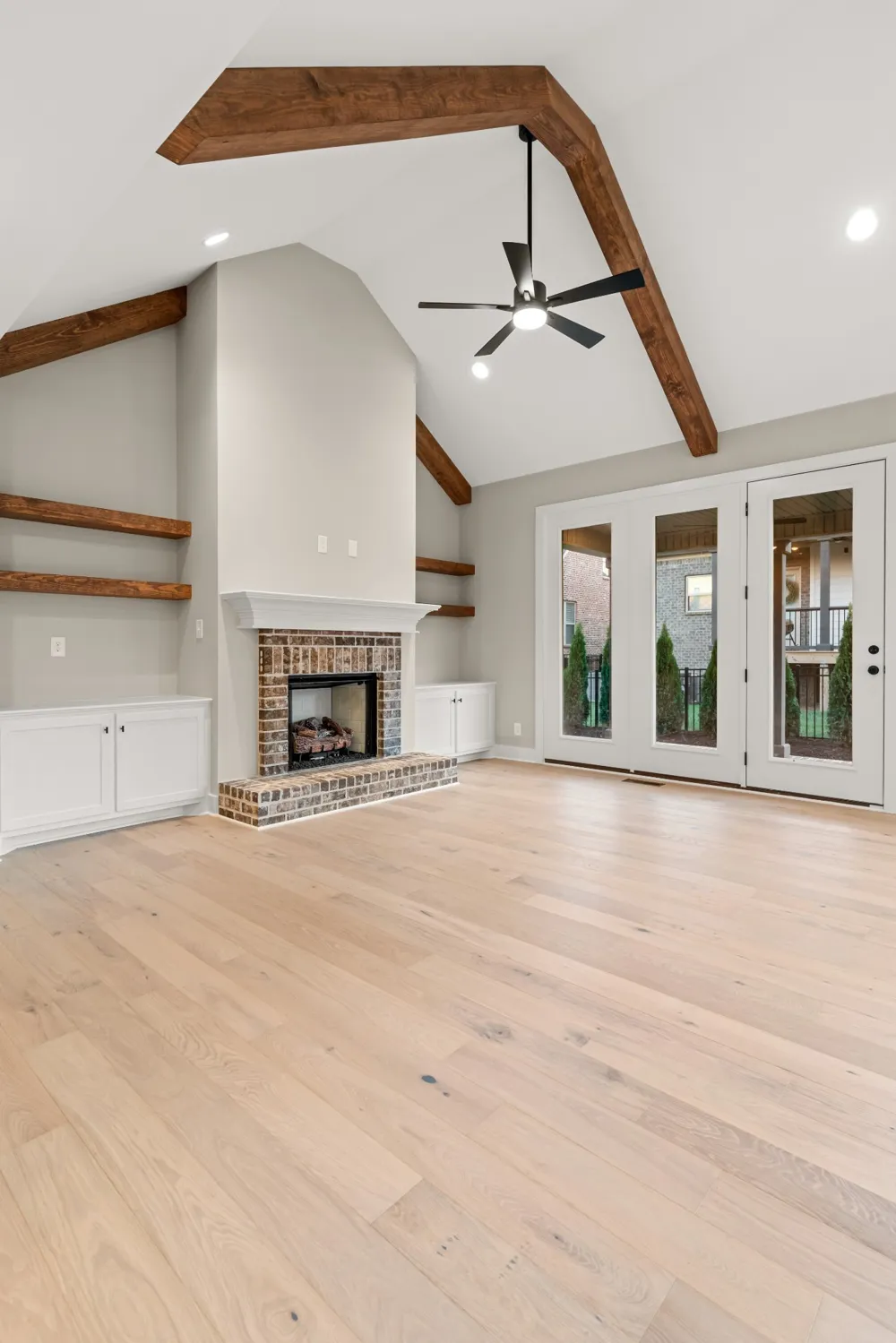 2016 WT Chandler Blvd #83 Gallatin, TN 37066
