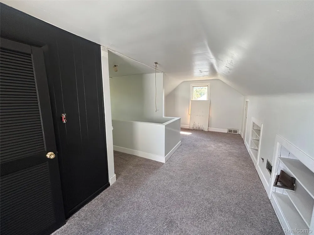 18970 Annchester Road Detroit City, MI 48219