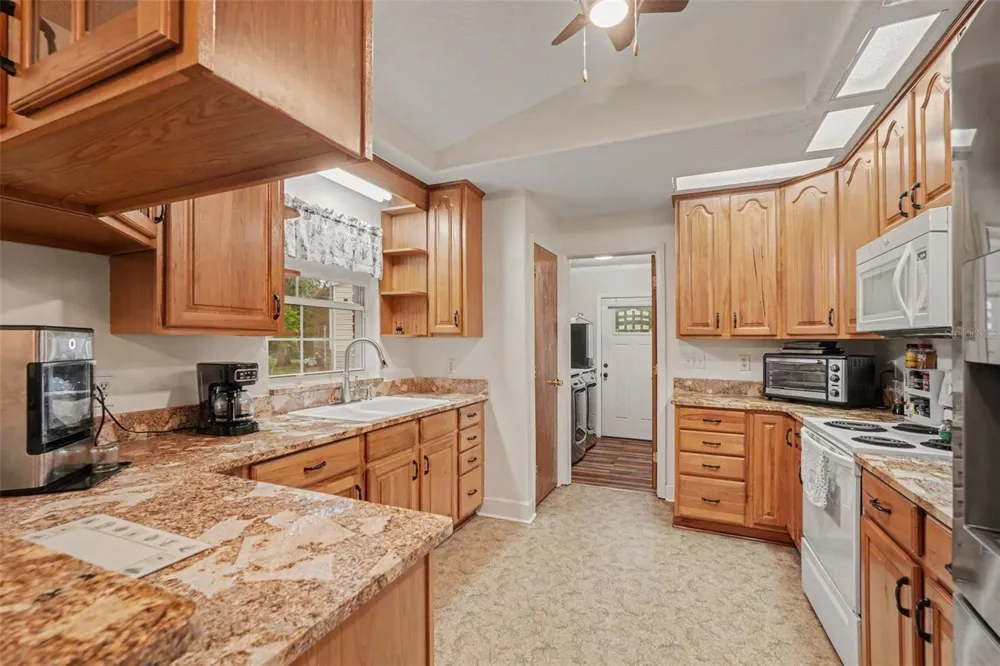 9172 KEDRONE DRIVE Webster, FL 33597