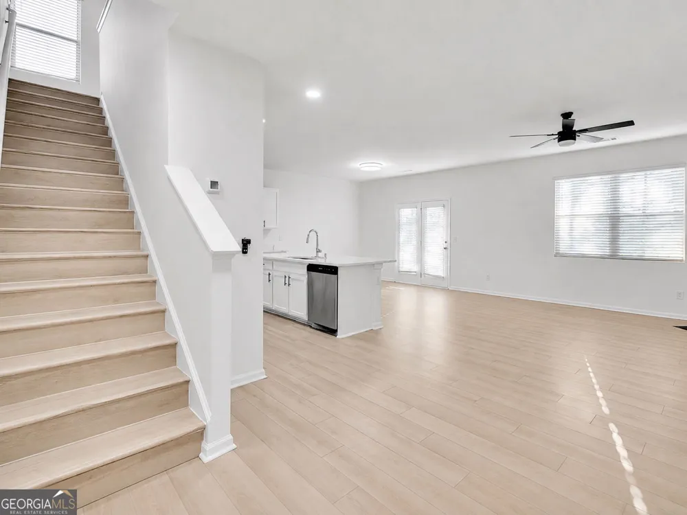 418 Lake Ridge LN Fairburn, GA 30213