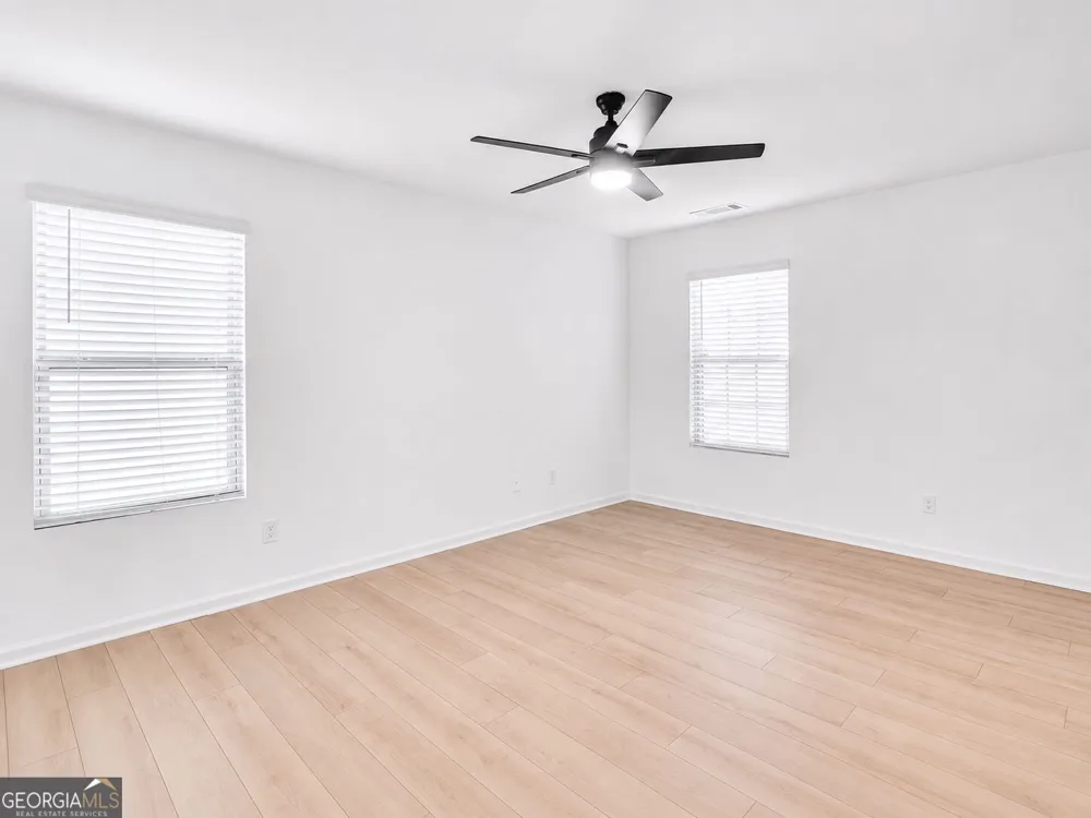 418 Lake Ridge LN Fairburn, GA 30213