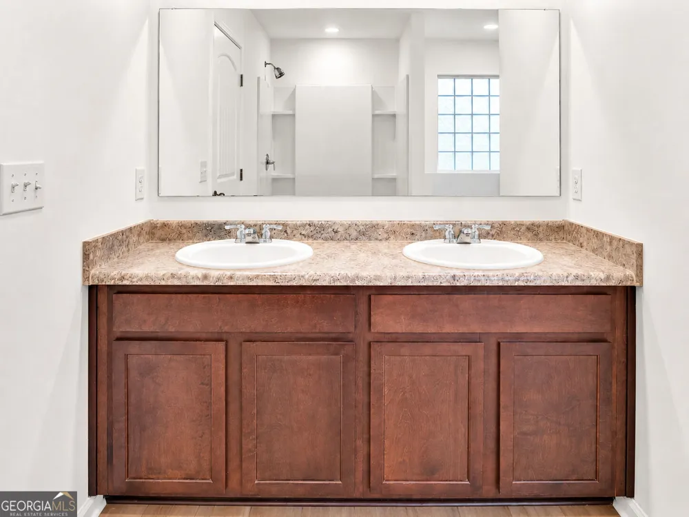 418 Lake Ridge LN Fairburn, GA 30213