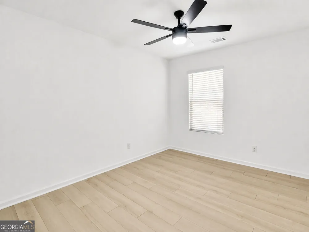 418 Lake Ridge LN Fairburn, GA 30213