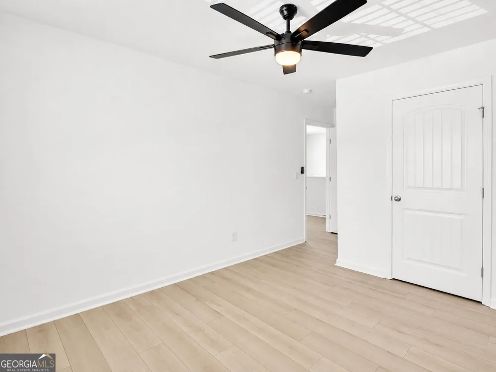 418 Lake Ridge LN Fairburn, GA 30213