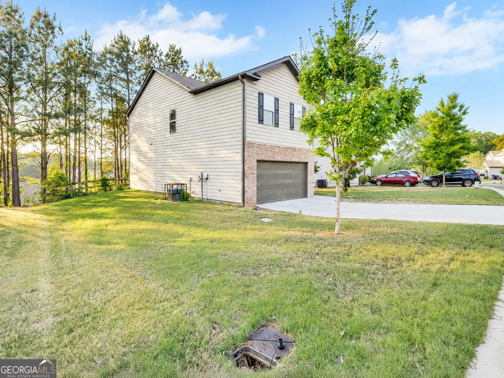 418 Lake Ridge LN Fairburn, GA 30213