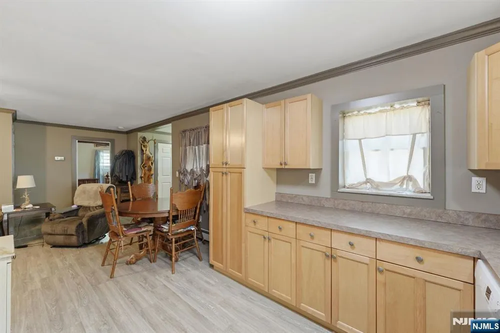 81 Sergeantsville Road Flemington, NJ 08822