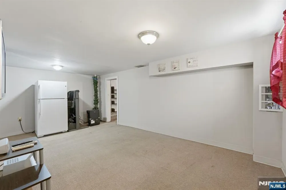 81 Sergeantsville Road Flemington, NJ 08822