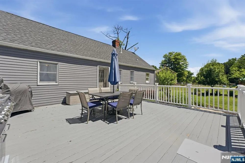 81 Sergeantsville Road Flemington, NJ 08822