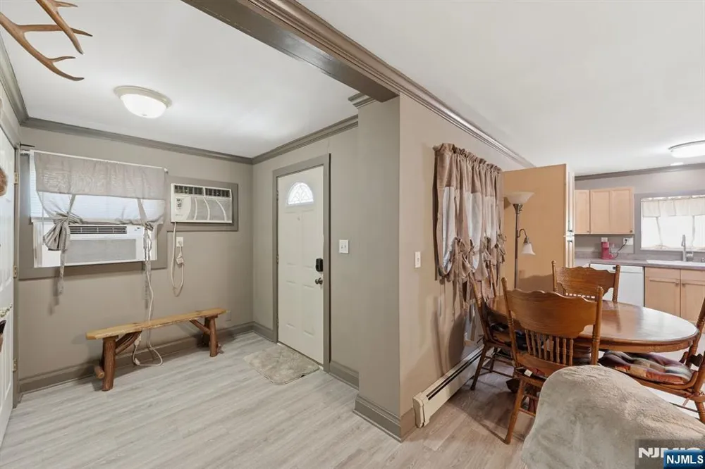 81 Sergeantsville Road Flemington, NJ 08822