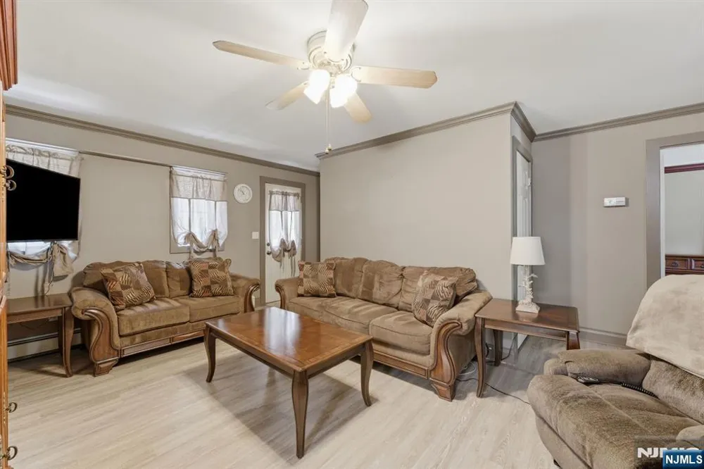 81 Sergeantsville Road Flemington, NJ 08822
