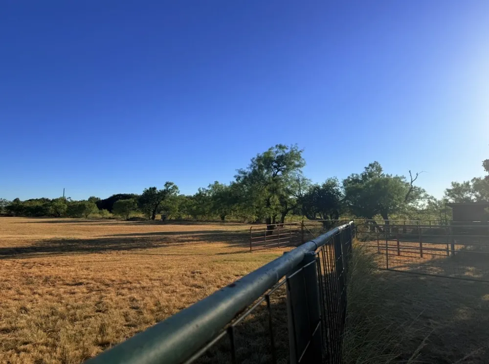 7710 US Highway 84 Lawn, TX 79530