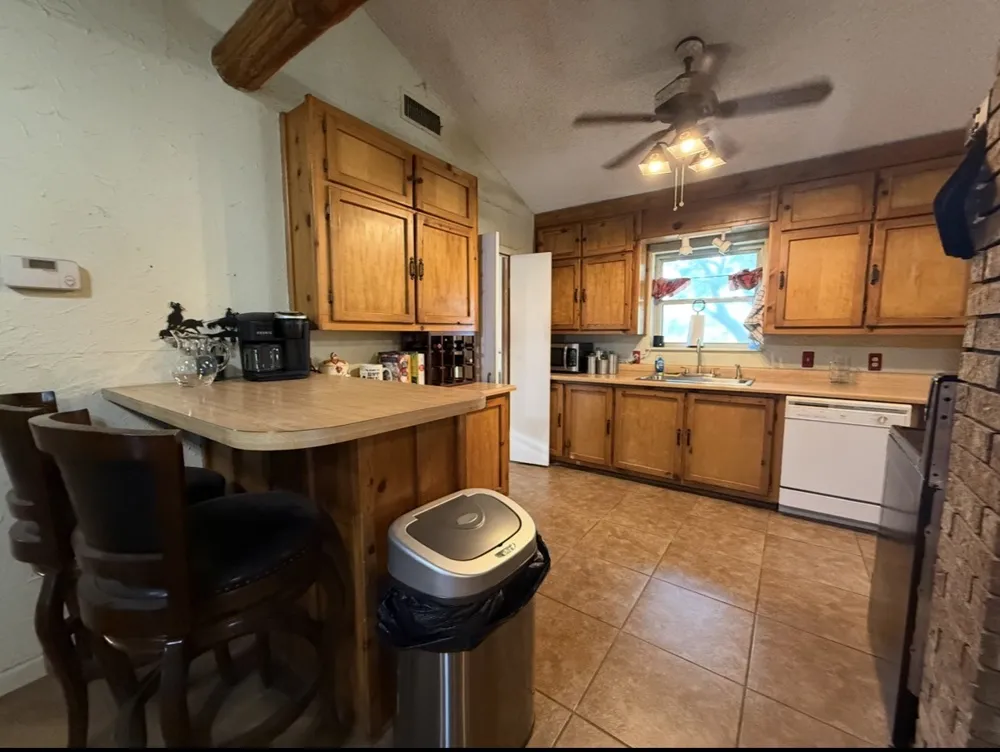 7710 US Highway 84 Lawn, TX 79530