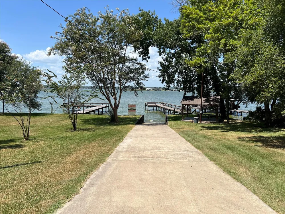 415 Rio Vista Drive Livingston, TX 77352