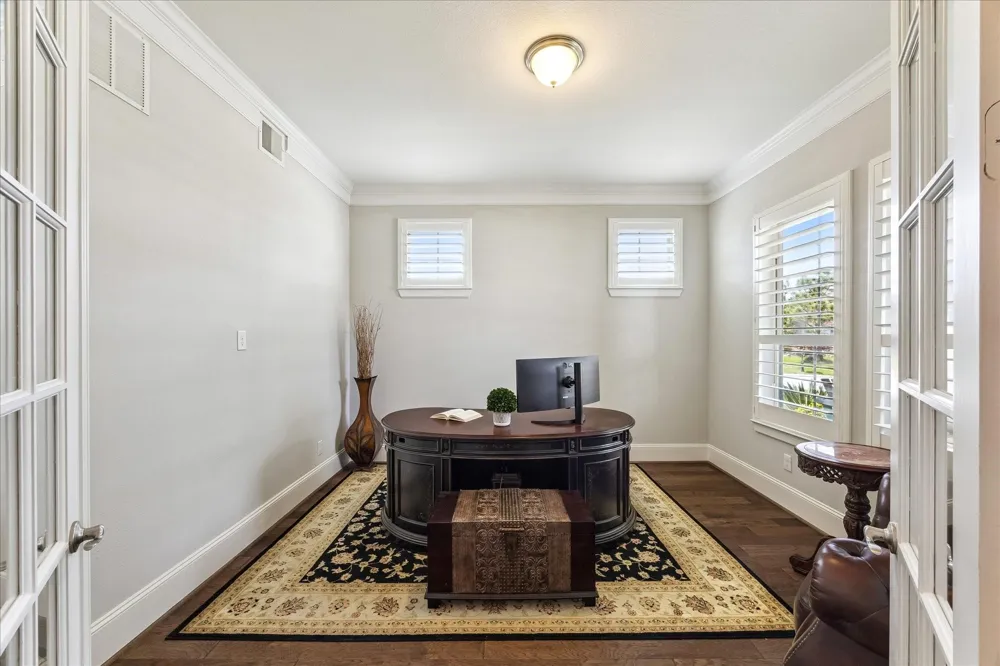 1819 Eagle Creek Drive Friendswood, TX 77546