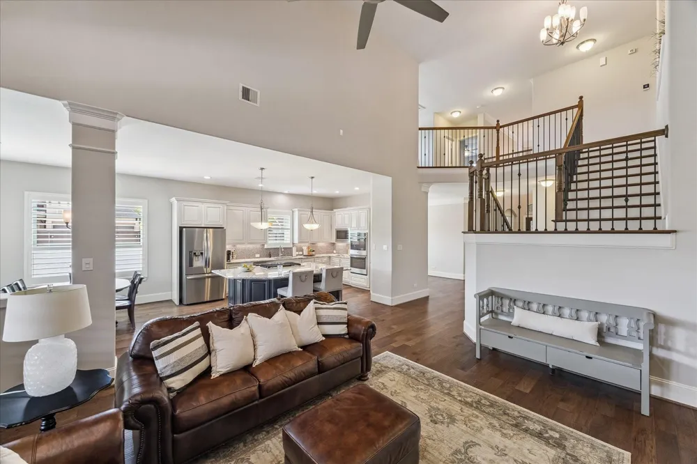 1819 Eagle Creek Drive Friendswood, TX 77546