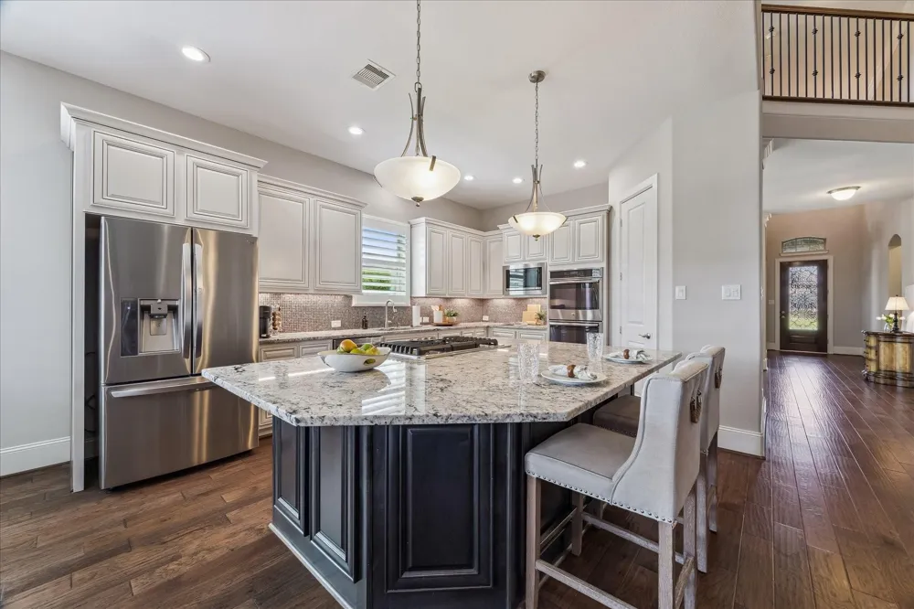 1819 Eagle Creek Drive Friendswood, TX 77546