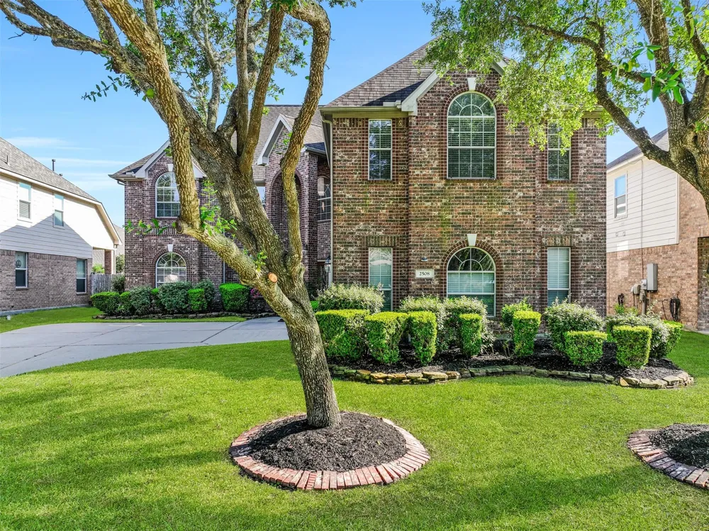 2508 Rockygate Lane Friendswood, TX 77546