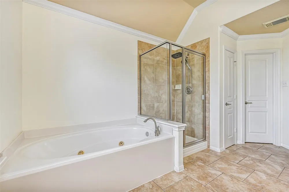 2508 Rockygate Lane Friendswood, TX 77546