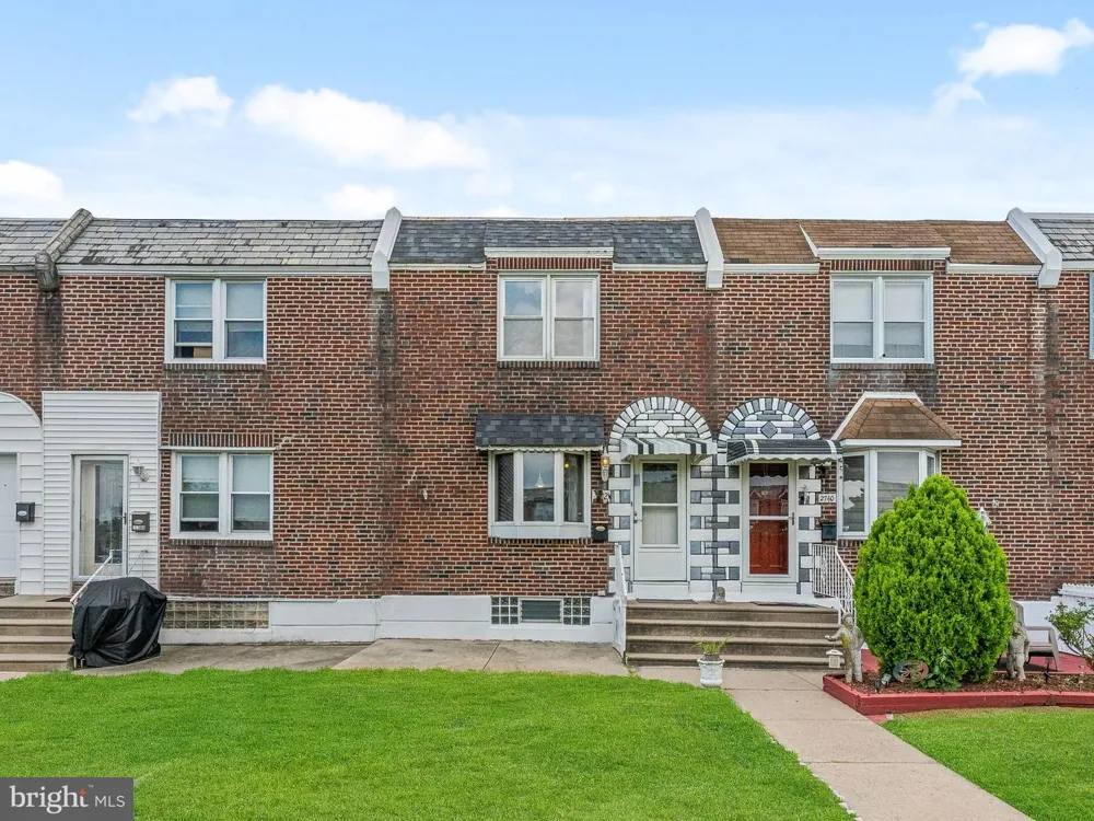 2742 ELBRIDGE STREET Philadelphia, PA 19149