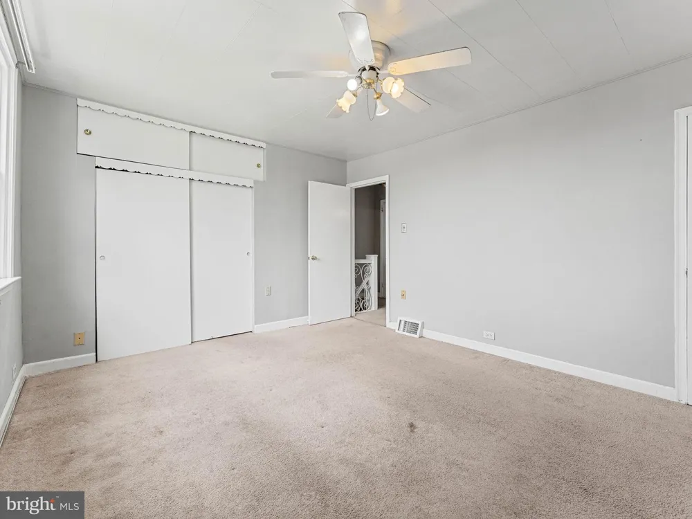2742 ELBRIDGE STREET Philadelphia, PA 19149
