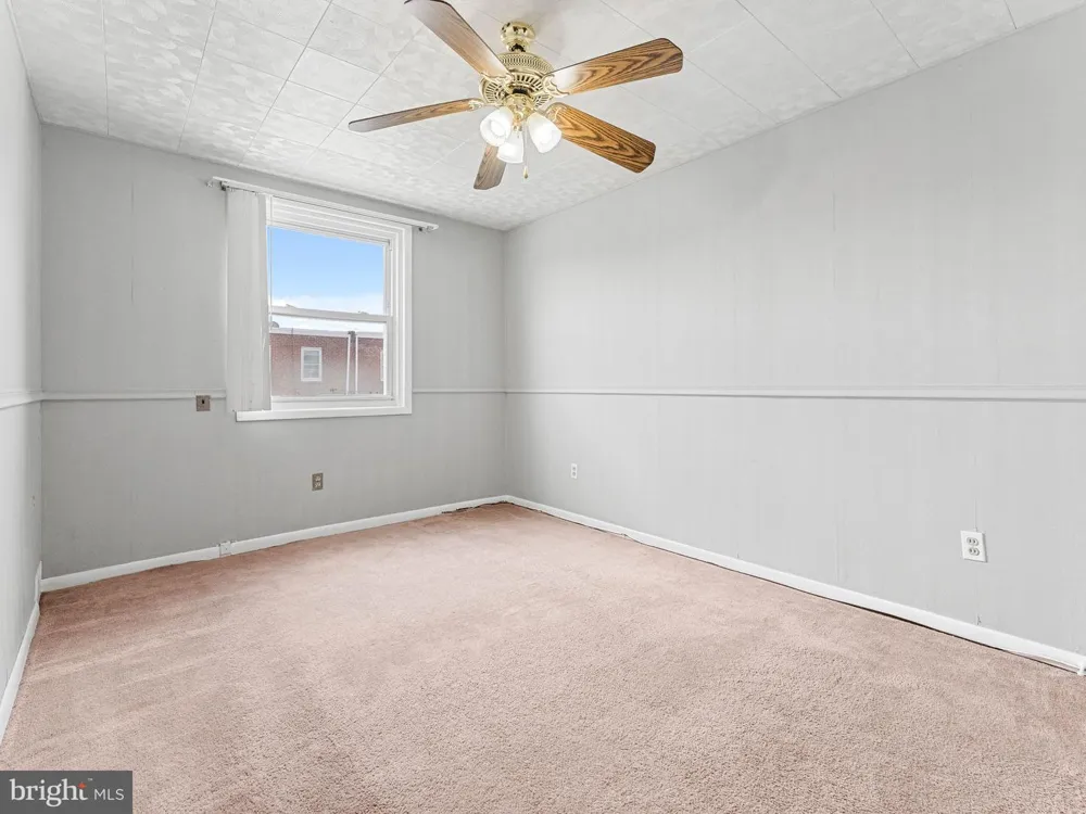2742 ELBRIDGE STREET Philadelphia, PA 19149